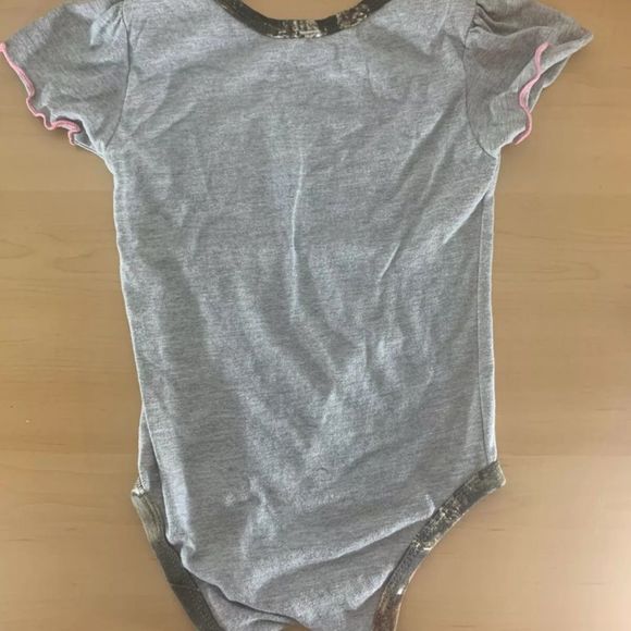 Mossy Oak One Piece Bodysuits Lot Of 3 size 18 Months EUC - Picture 9 of 10